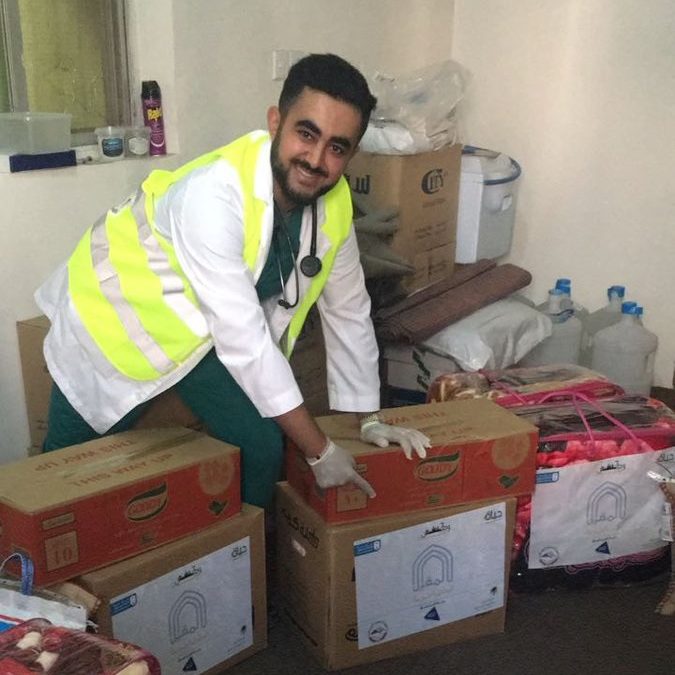بالتعاون مع فريق حياة التطوعي توزيع الكسوة الشتويه في مدينة حايل